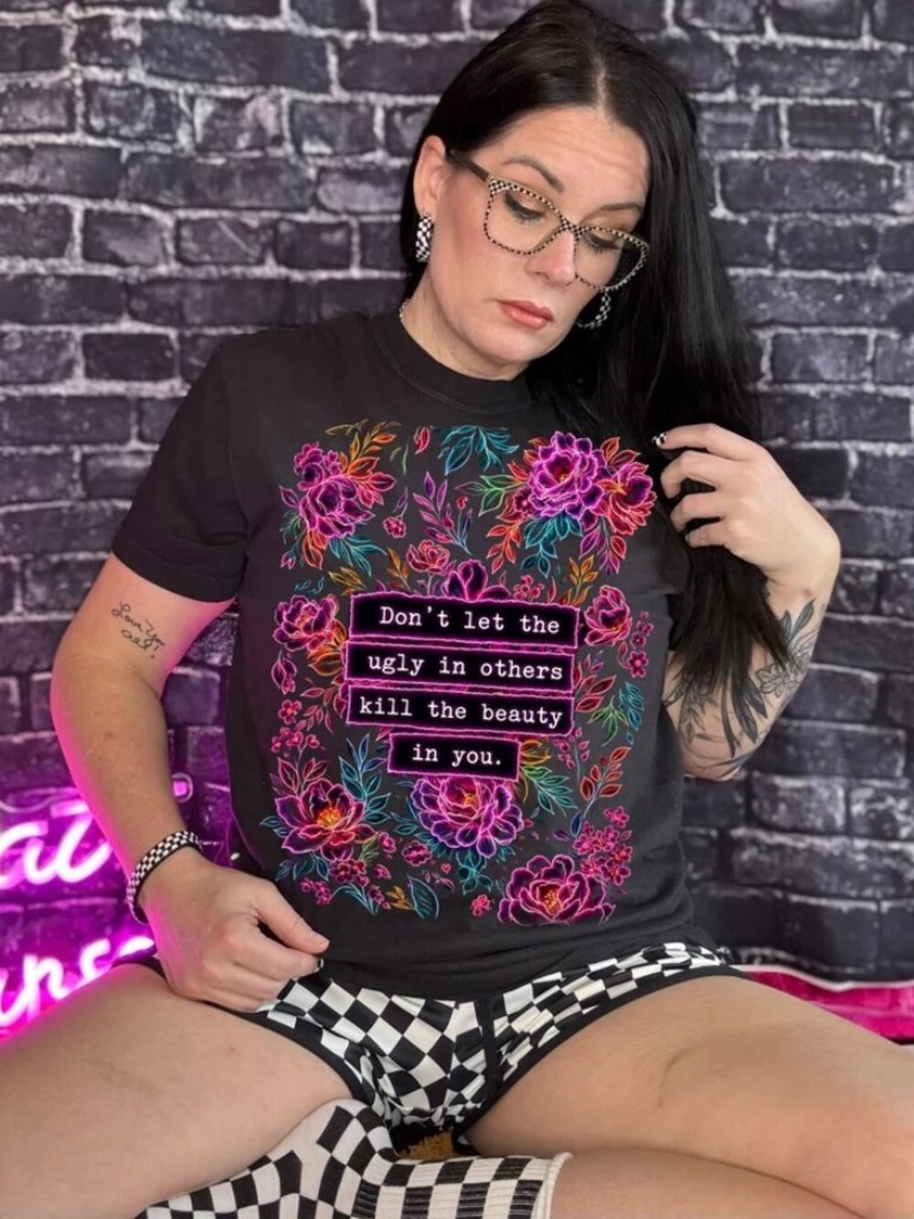 Don’t let the ugly in others kill the beauty in you Graphic tee